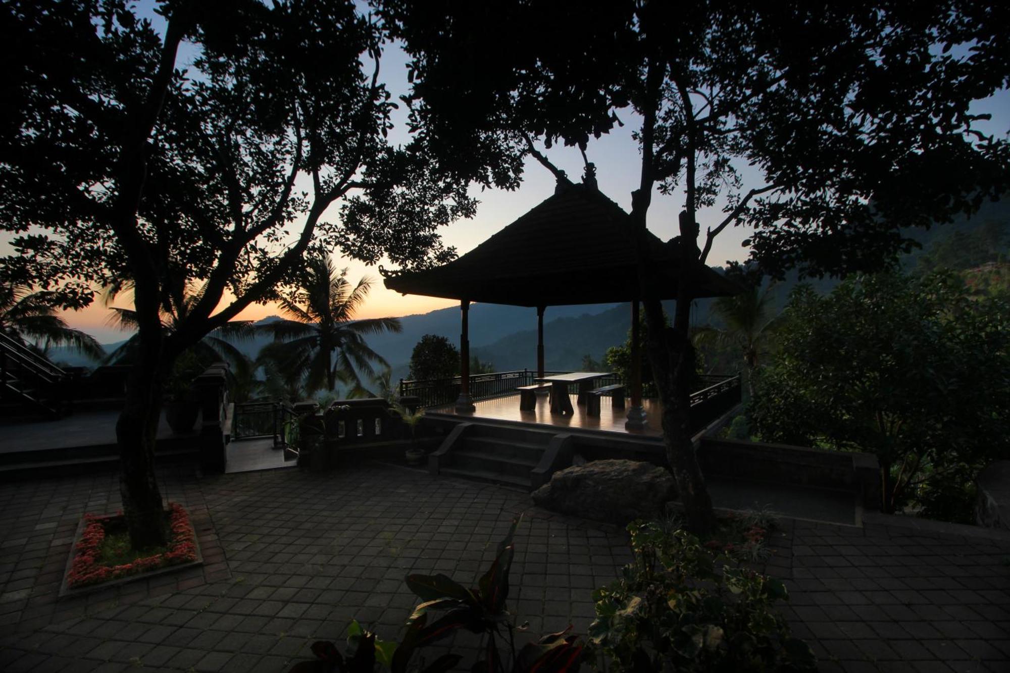 Rostika Villa&Camping Sekumpul Buleleng  Bagian luar foto